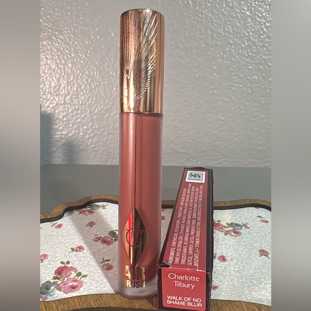 Charlotte Tilbury Airbrush Flawless Lip Blur • Walk Of No Shame Blur • NIB